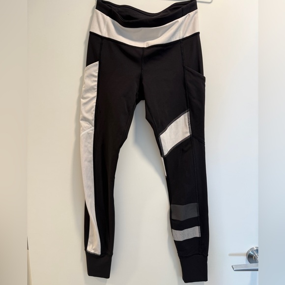 Lululemon Speed Tight II - Picture 4 of 9